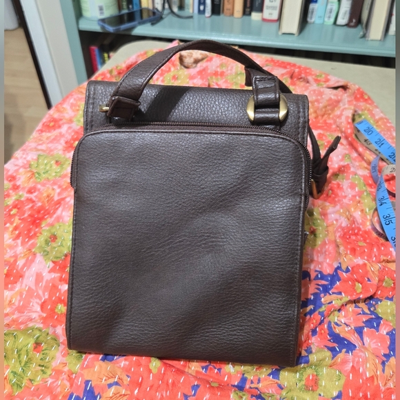 Vintage 2008 Fossil Brown Vinyl Crossbody Purse - Picture 14 of 15